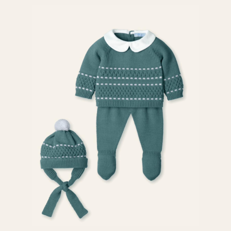 Tenue tricotée avec bonnet