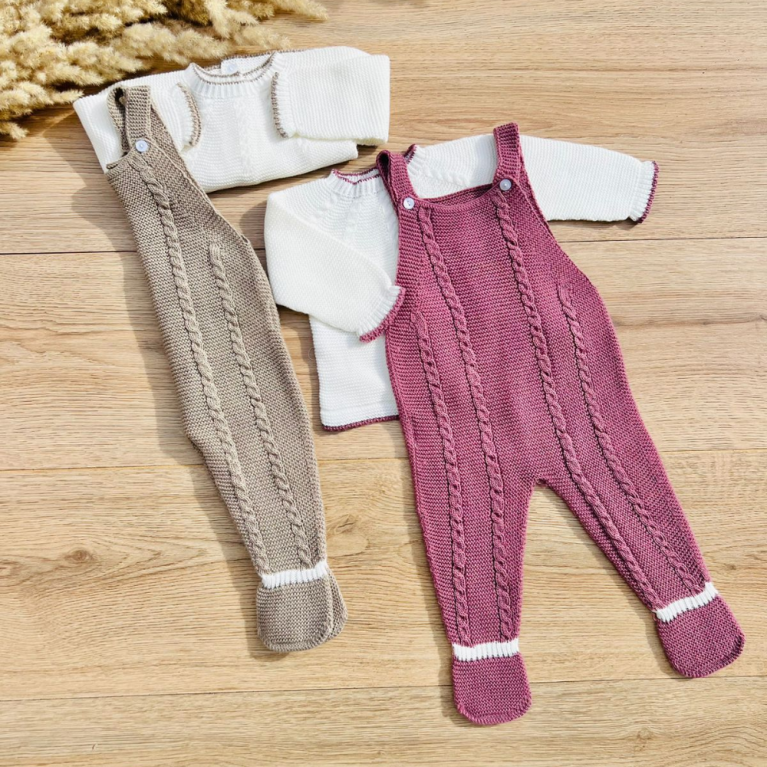 Salopette mauve  avec pull Mami