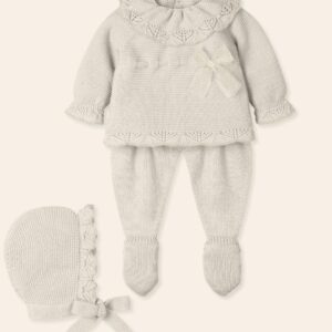 Tenue  tricotée avec bonnet