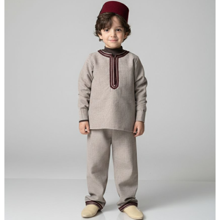 Jabador garcon - en taupe travaillé avec sfifa bordeau avec pull col monté offert