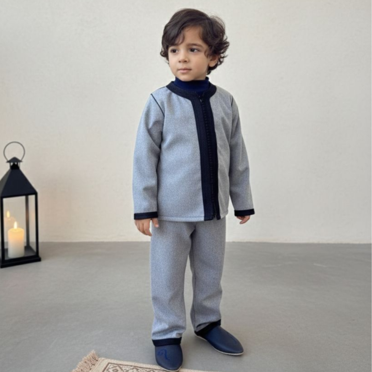 Jabador Mlifa Tweed en gris travaillé avec sfifa bleu marine