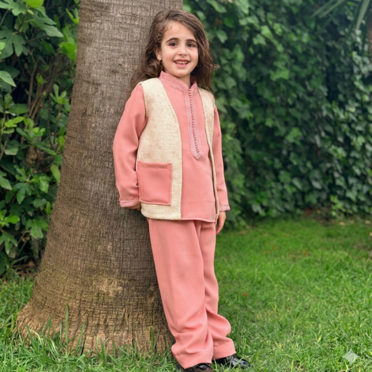 Jabador 3 pieces  – Crêpe de Soie & Gilet Tweed peche et blanc casse