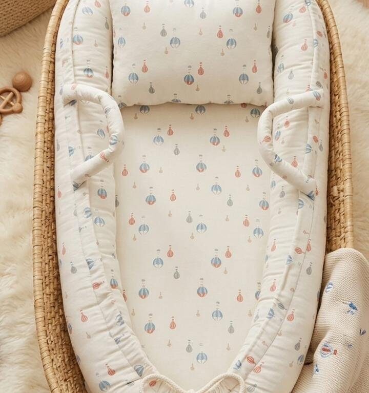 Cocon de sommeil avec oreiller assorti