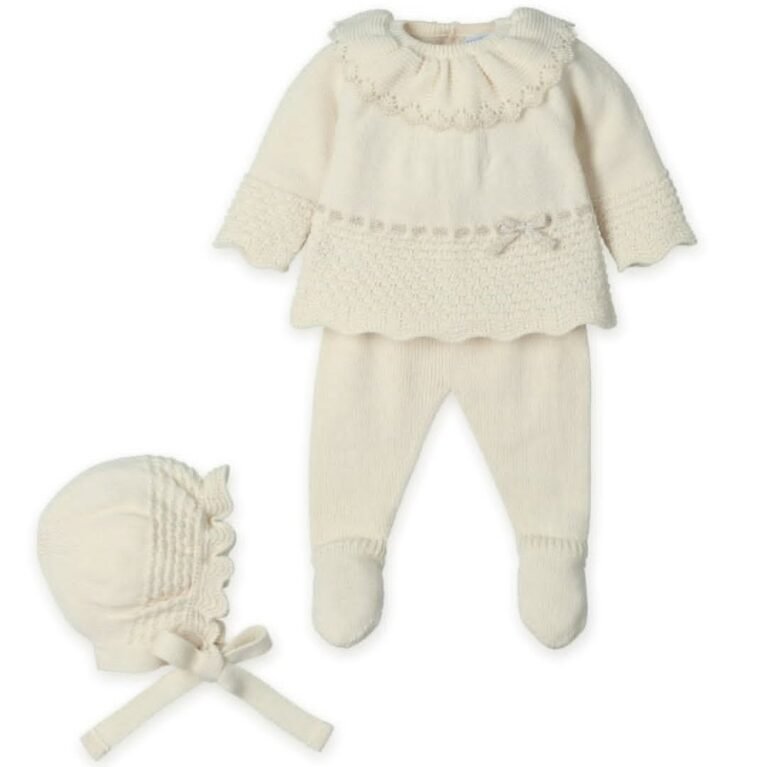 Ensemble tricotée avec bonnet